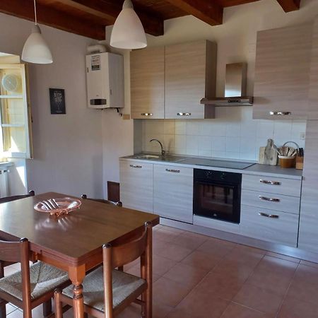 La Vecchia Canonica Фивиццано Экстерьер фото
